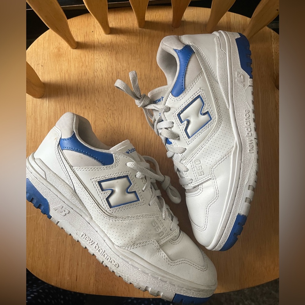 New Balance White and Blue Sneakers 550